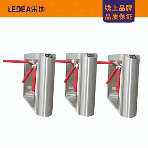 真地 通道閘<a href=http://www.gangaotai.com.cn target=_blank class=infotextkey>系統(tǒng)</a>—三輥閘